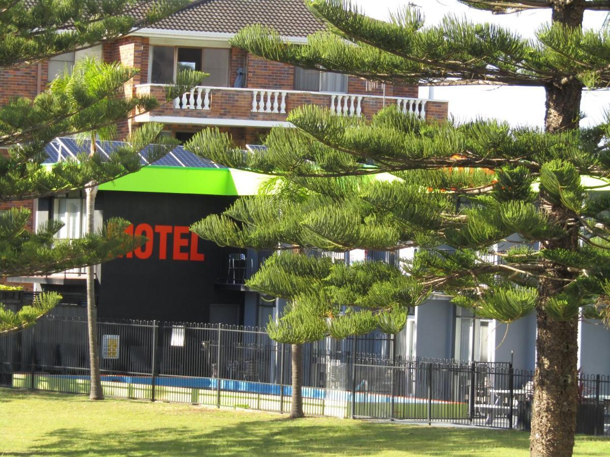 Le George Motel Port Macquarie Bagian luar foto